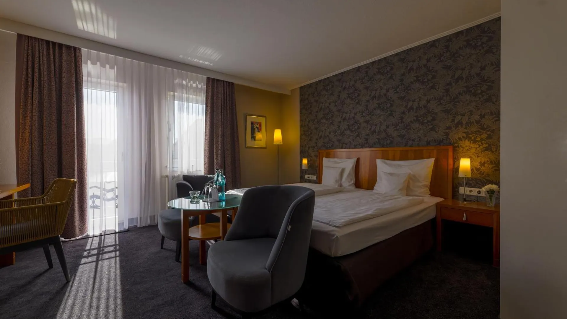 Seehotel Niedernberg - Das Dorf Am See 4*,  Germany